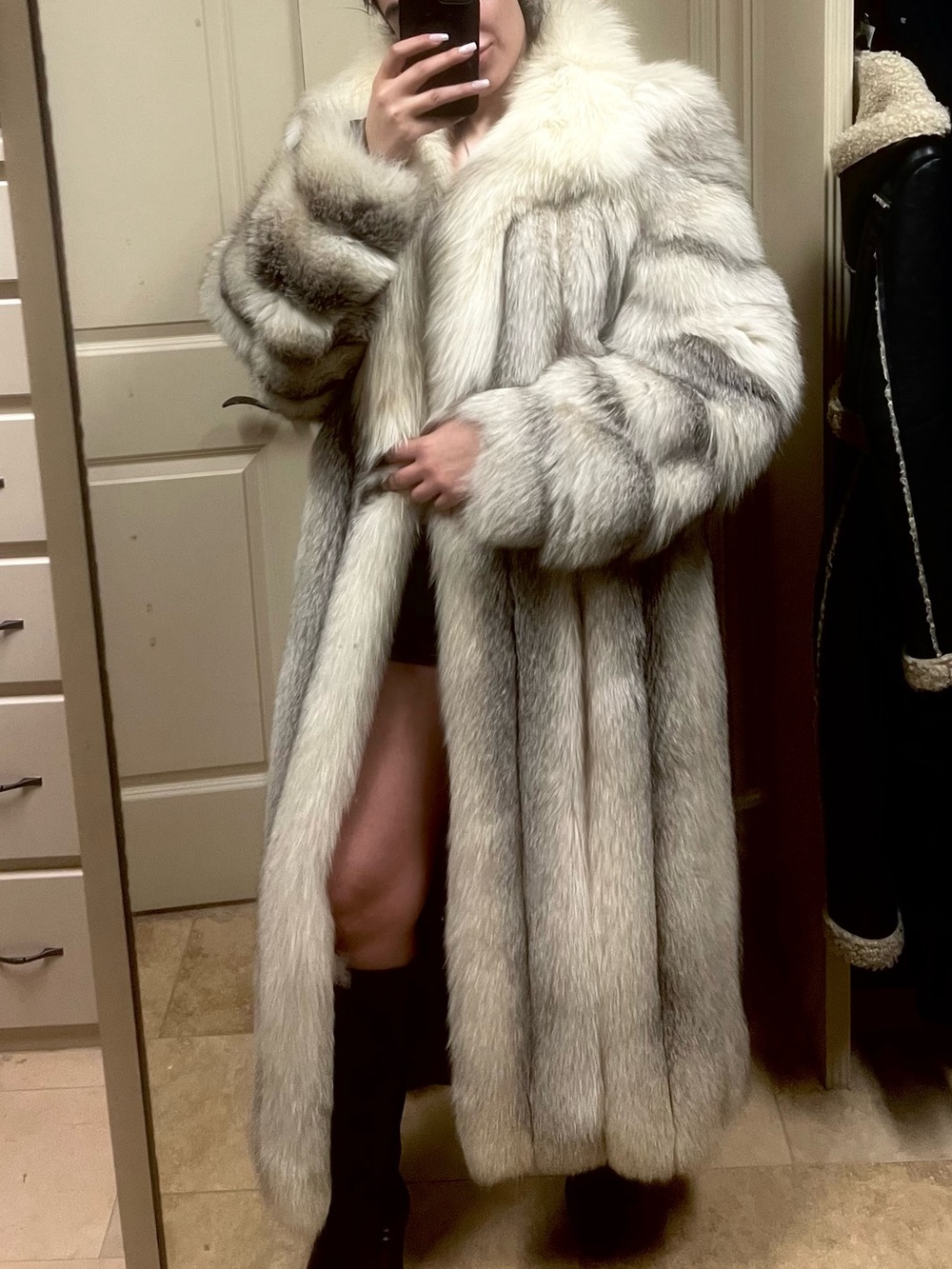 Jessica McClintock Long Silver Fur Coat